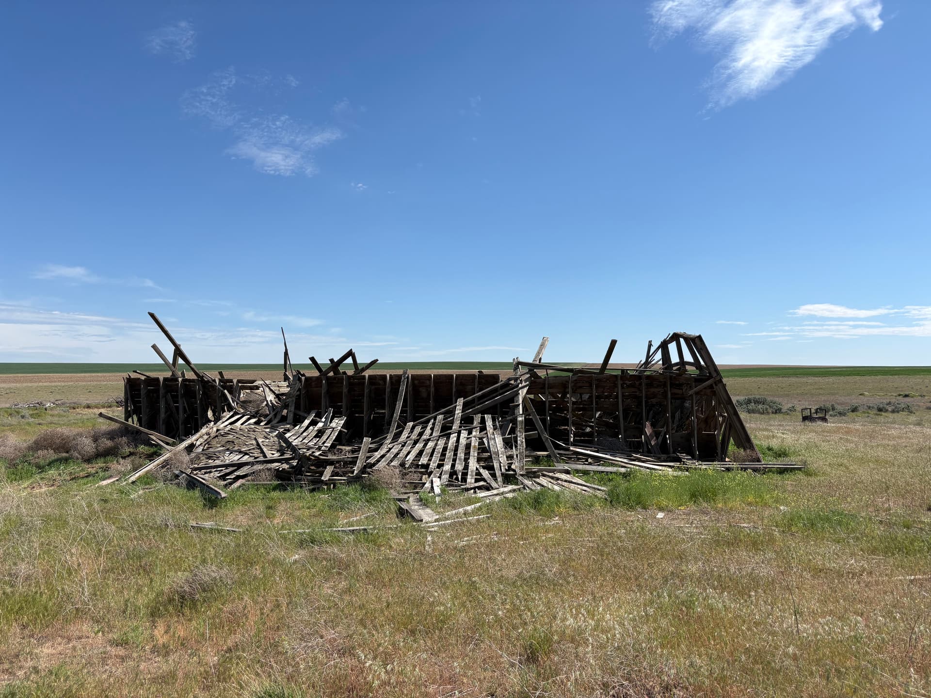 Gallery photos for Old Barn Demolition Cleanup Done Right in Connell: Image #1